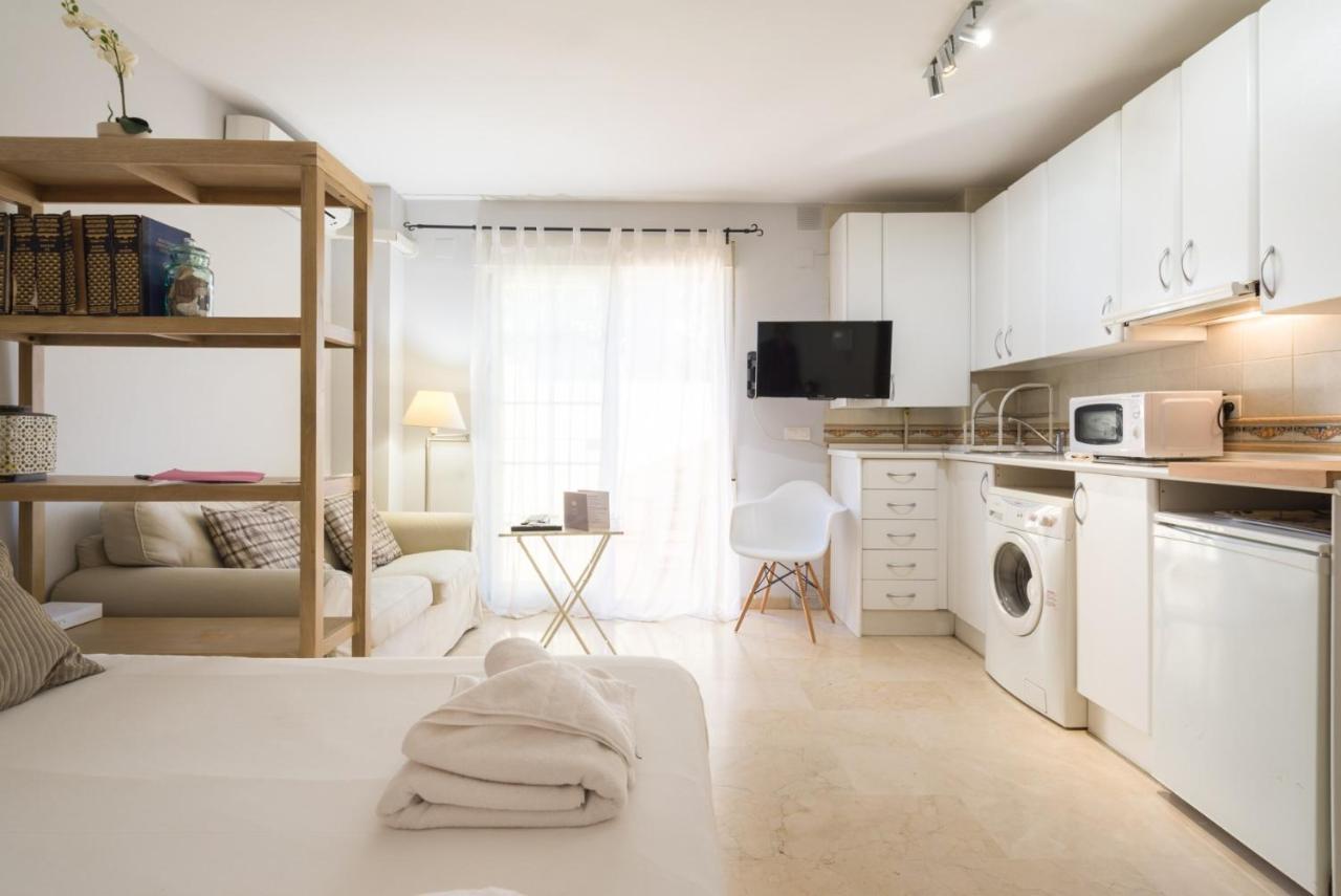 Studio Pedrega Apartment มาลากา ภายนอก รูปภาพ